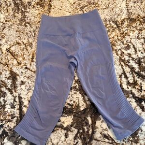 lululemon athletica women dark Lavender /little purple Leggings size 4